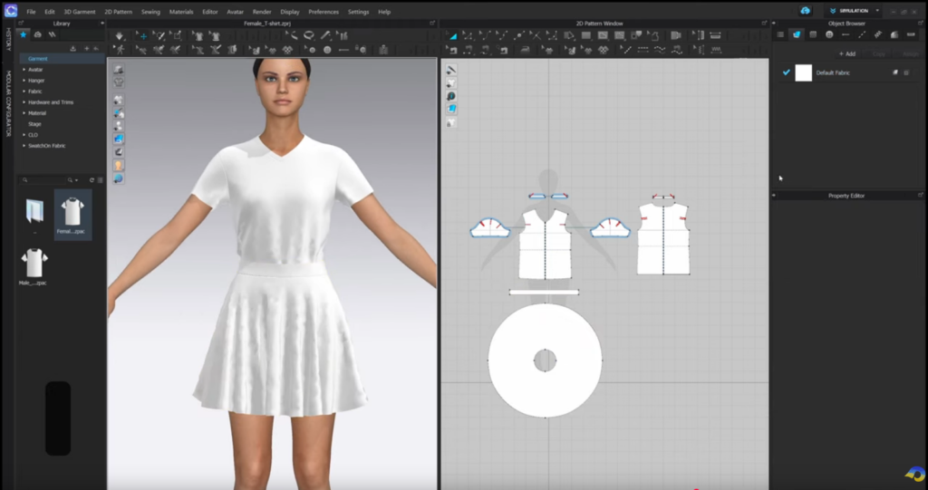 Schermata dell'interfaccia del software CLO 3D, utilizzato per la progettazione di abbigliamento digitale. Sul lato sinistro, un avatar femminile indossa un outfit virtuale composto da una t-shirt e una gonna bianca. Sul lato destro, l'area di lavoro mostra i cartamodelli 2D corrispondenti ai pezzi del capo d'abbigliamento, tra cui il corpetto, le maniche e la gonna circolare. L'interfaccia presenta vari strumenti per la modifica del design, la simulazione dei tessuti e la gestione delle proprietà del materiale.